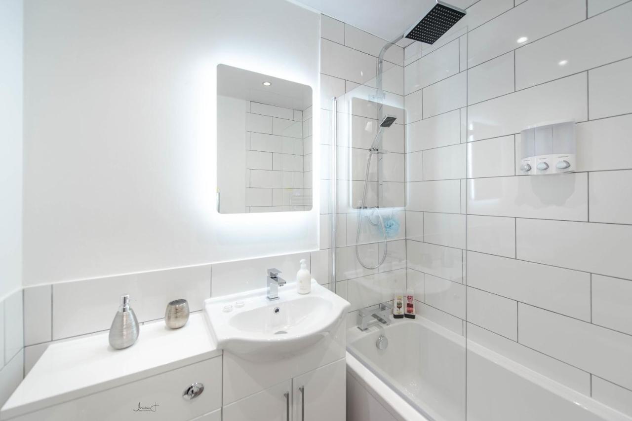 Liverpool Harrow Road Sleeps 6- Infinity Apartment Exterior photo